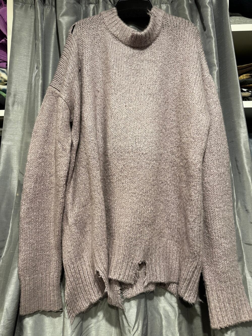 Moon River oversized distressed lavender sweater size Medium